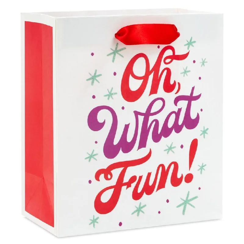 Hallmark : 6.5" Oh, What Fun! Small Holiday Gift Bag